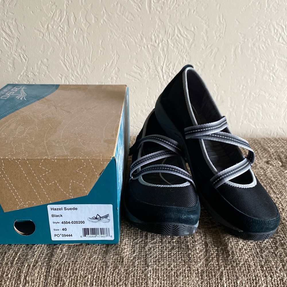 Dansko Hazel Suede Black Casual Athletic Shoes